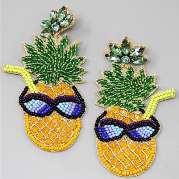 Cool pineapple sunglasses earrings - Picture 2 of 3